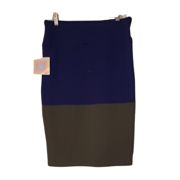 LULAROE CASSIE PENCIL SKIRT - Picture 3 of 3